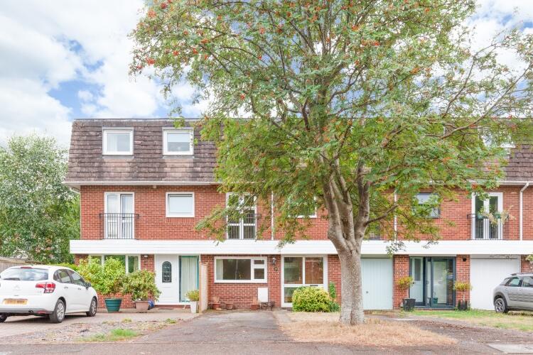 4 bed Town House for rent in Abingdon-on-Thames. From Finders Keepers - Abingdon