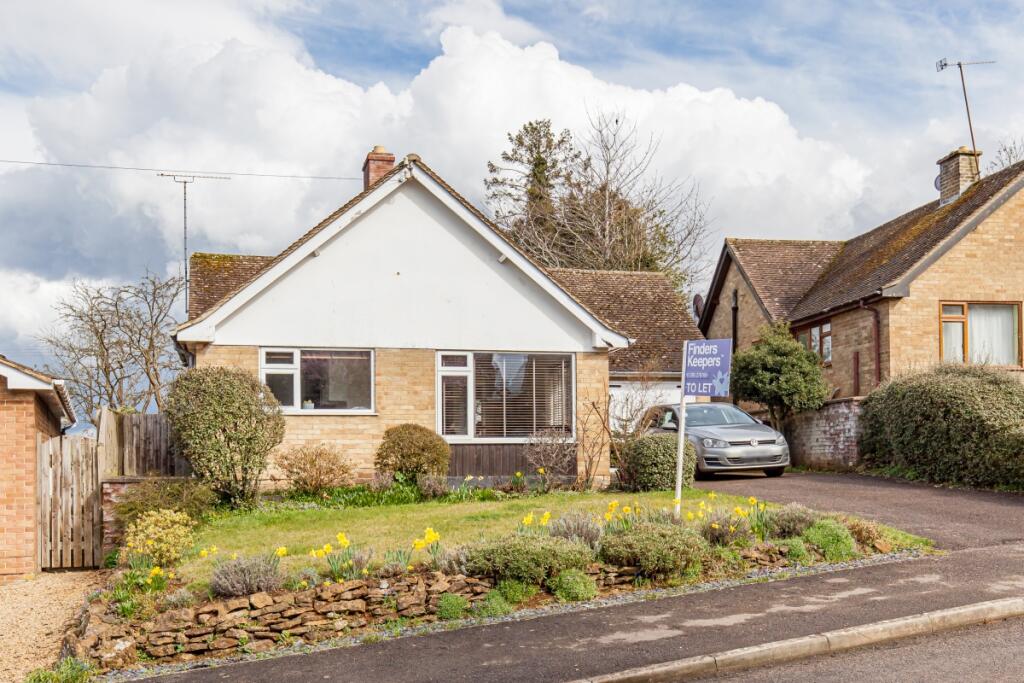 3 bed Detached bungalow for rent in Broughton. From Finders Keepers - Banbury