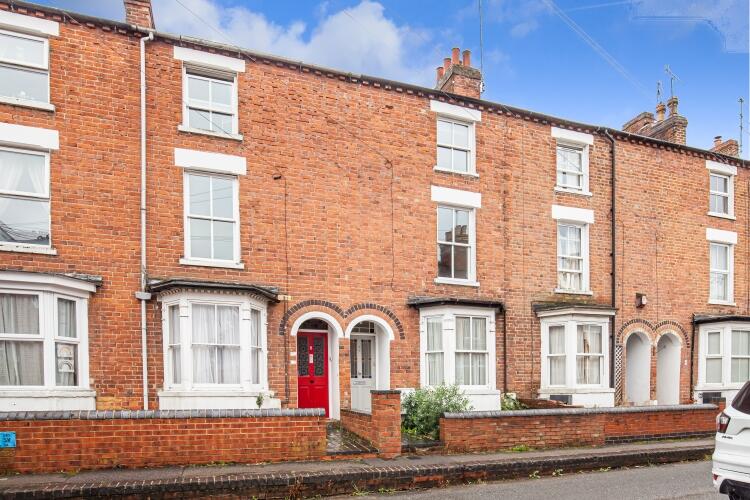 4 bed Mid Terraced House for rent in Banbury. From Finders Keepers - Banbury