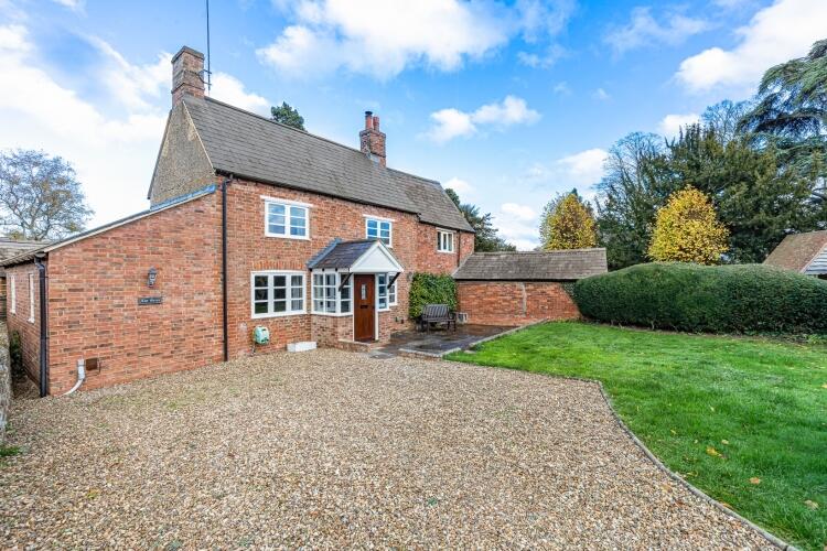 2 bed Cottage for rent in Priors Hardwick. From Finders Keepers - Banbury 2 bed Cottage for rent in Priors Hardwick. From Finders Keepers - Banbury