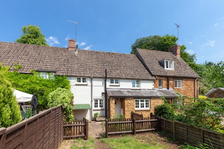 3 bed Cottage for rent in Chipping Warden. From Finders Keepers - Banbury