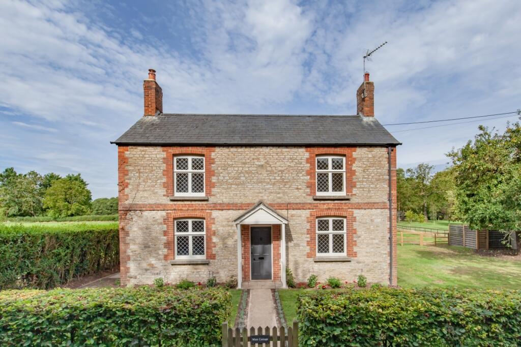 2 bed Cottage for rent in Cottisford. From Finders Keepers - Bicester