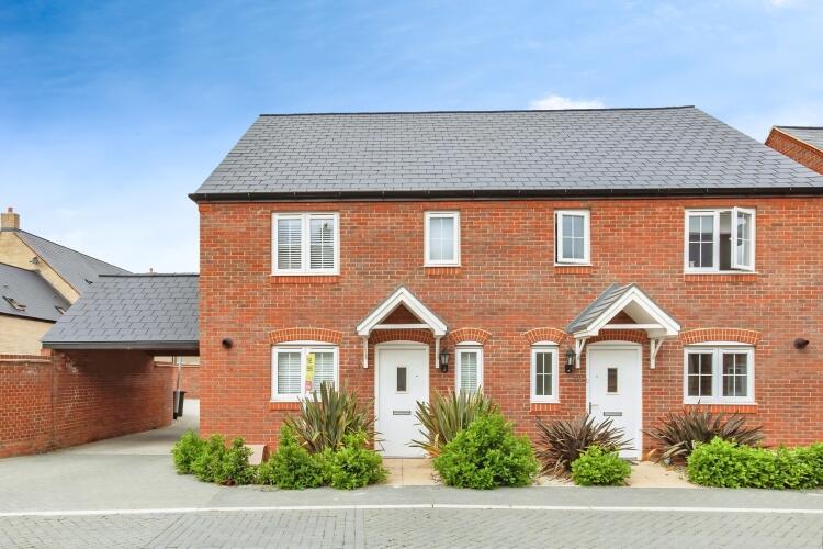 3 bed Semi Detached for rent in Bicester. From Finders Keepers - Bicester