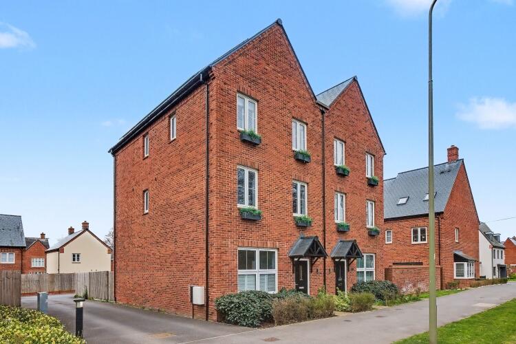 4 bed Town House for rent in Upper Heyford. From Finders Keepers - Bicester
