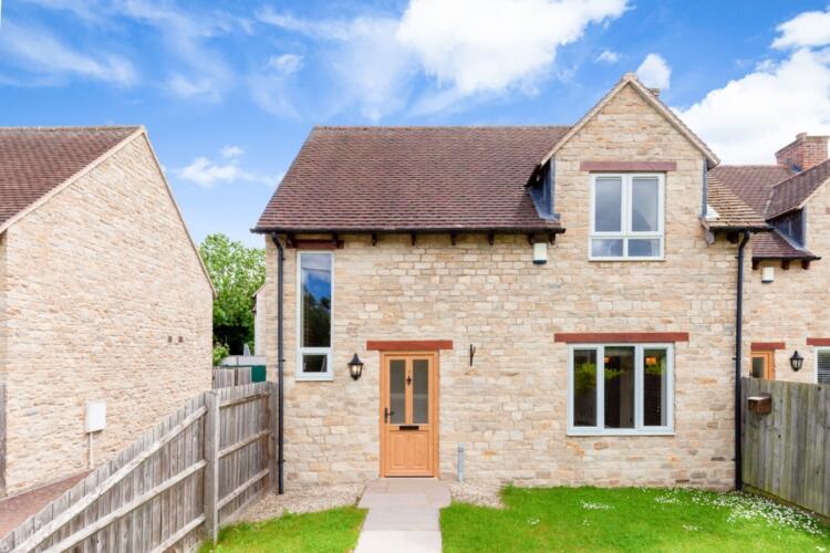 2 bed Semi Detached for rent in Marsh Gibbon. From Finders Keepers - Bicester