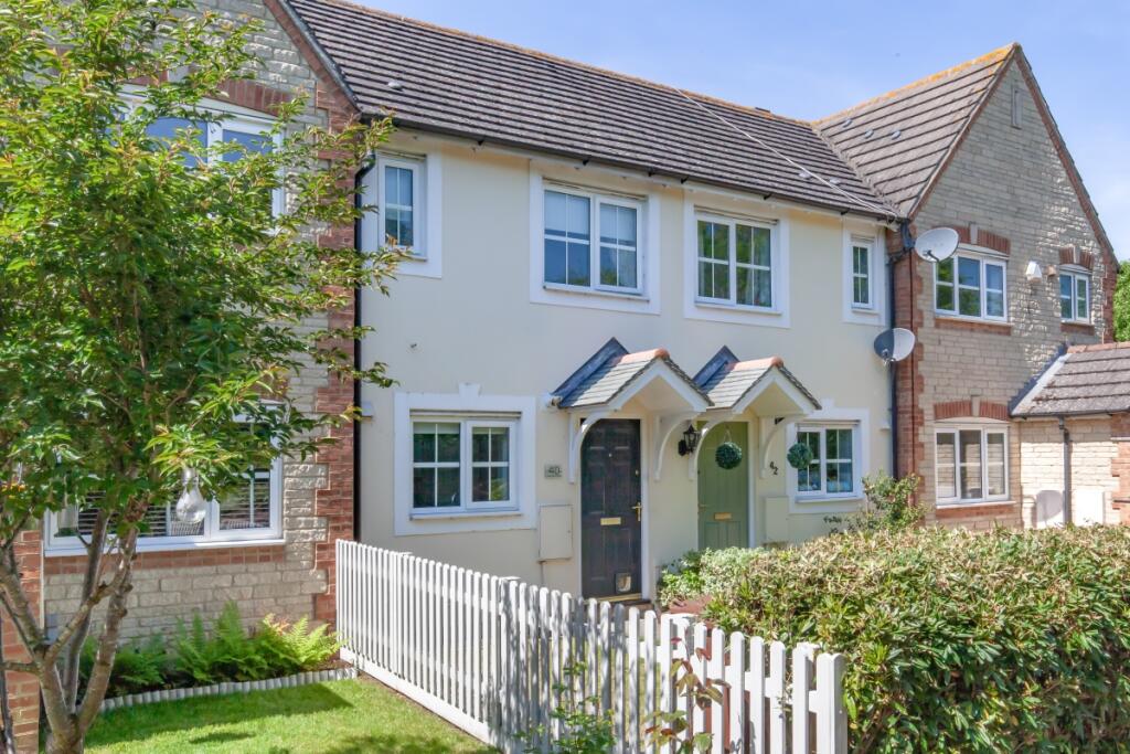 2 bed Mid Terraced House for rent in Bicester. From Finders Keepers - Bicester