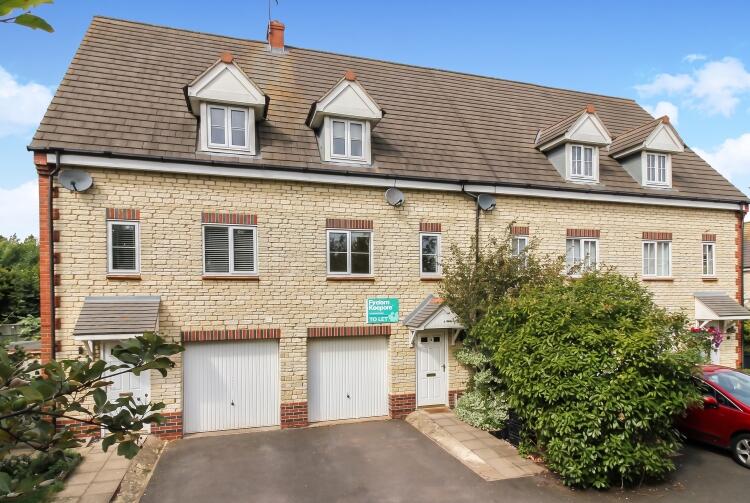 3 bed Town House for rent in Bicester. From Finders Keepers - Bicester