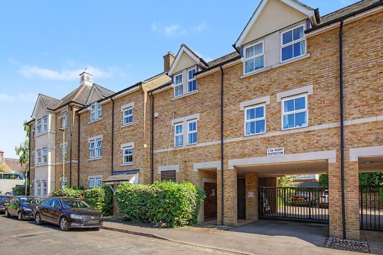 3 bed Apartment for rent in Wolvercote. From Finders Keepers - North Oxford