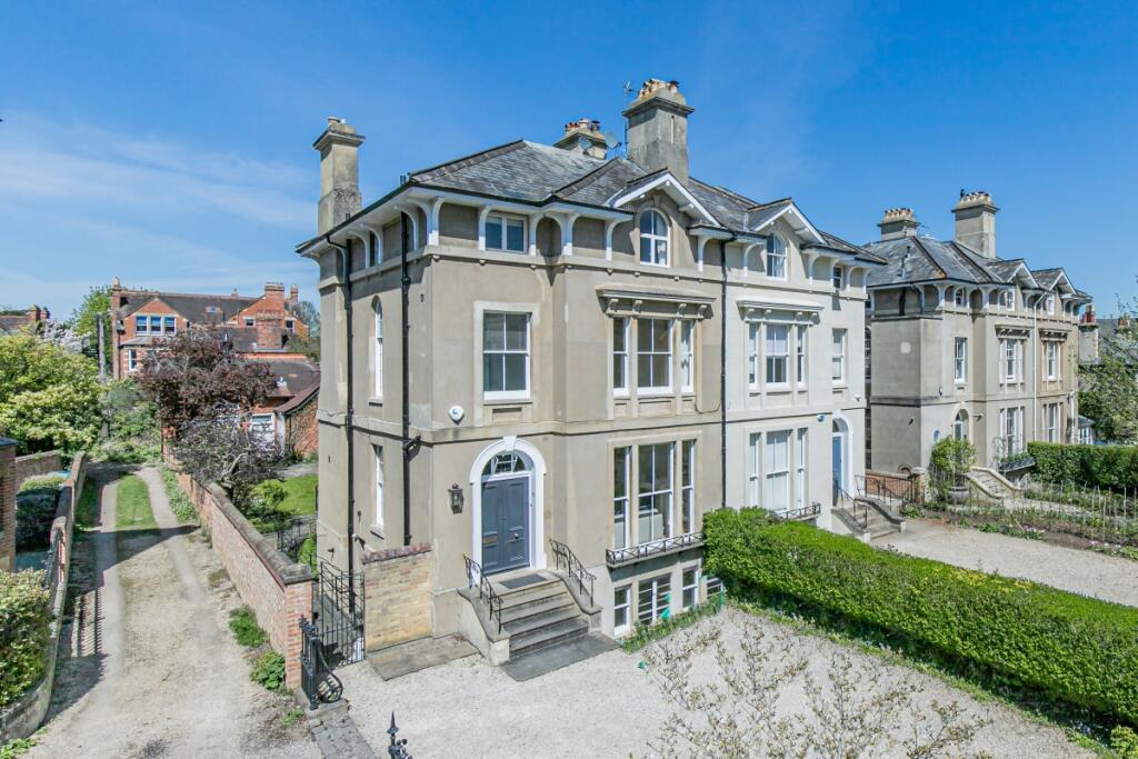 7 bed Detached for rent in Oxford. From Finders Keepers - North Oxford