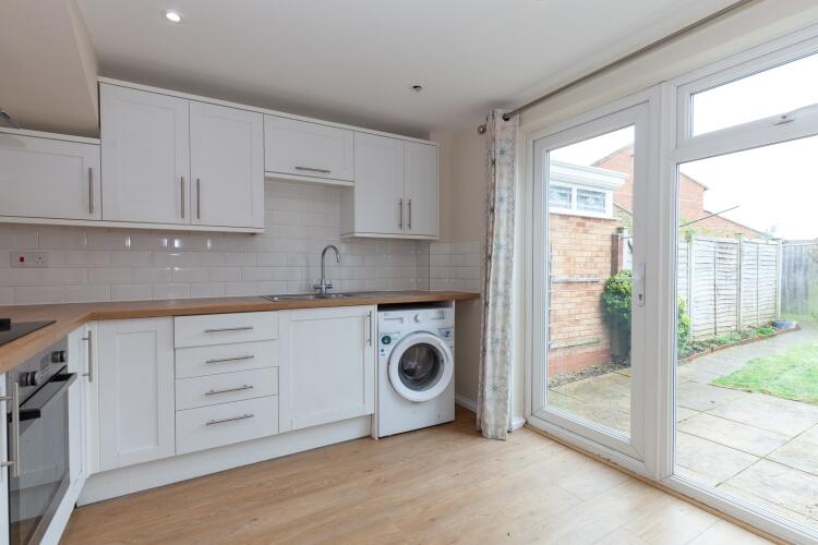 2 bed Mid Terraced House for rent in Kidlington. From Finders Keepers - North Oxford