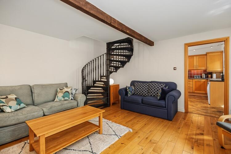 2 bed Detached for rent in Wolvercote. From Finders Keepers - North Oxford 2 bed Detached for rent in Wolvercote. From Finders Keepers - North Oxford