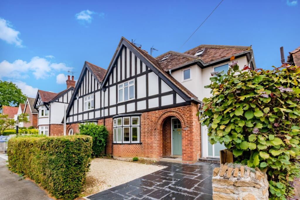 5 bed Semi Detached for rent in Oxford. From Finders Keepers - North Oxford 5 bed Semi Detached for rent in Oxford. From Finders Keepers - North Oxford