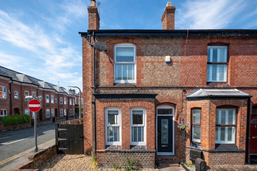 4 bed End of Terrace for rent in Altrincham. From Hibbert Homes - Hale