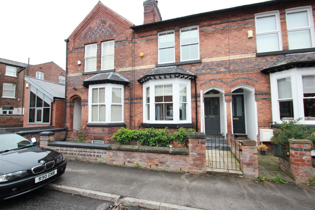 2 bed Mid Terraced House for rent in Altrincham. From Hibbert Homes - Hale