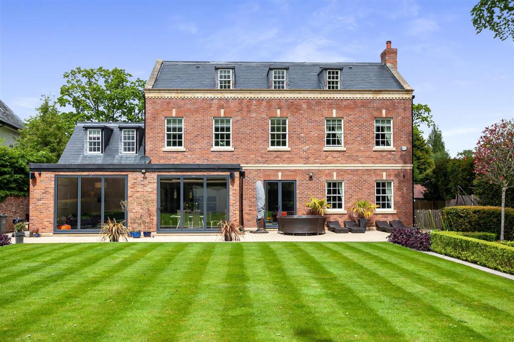 6 bed Detached for rent in Altrincham. From Hibbert Homes - Hale 6 bed Detached for rent in Altrincham. From Hibbert Homes - Hale