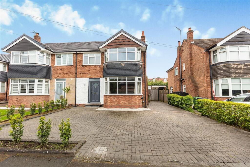 4 bed Semi Detached for rent in Altrincham. From Hibbert Homes - Hale 4 bed Semi Detached for rent in Altrincham. From Hibbert Homes - Hale