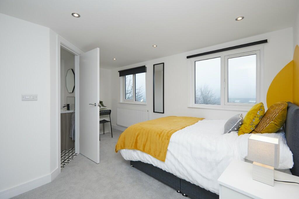 5 bed End of Terrace for rent in Mackworth. From Key Properties - Derby