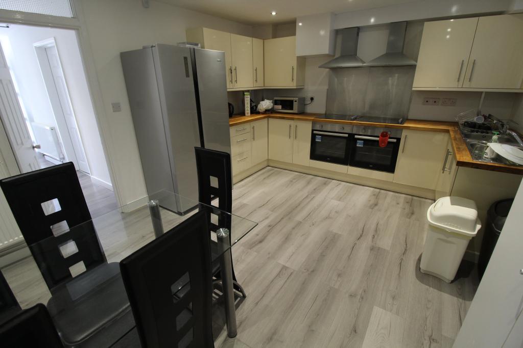 6 bed Detached for rent in Derby. From Key Properties - Derby 6 bed Detached for rent in Derby. From Key Properties - Derby