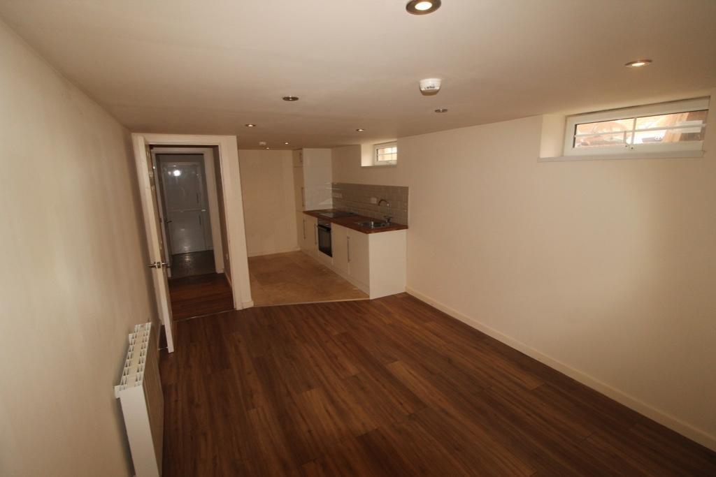 2 bed 1st Floor Flat for rent in Mackworth. From Key Properties - Derby
