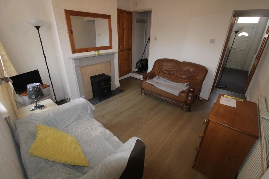 3 bed Mid Terraced House for rent in Mackworth. From Key Properties - Derby