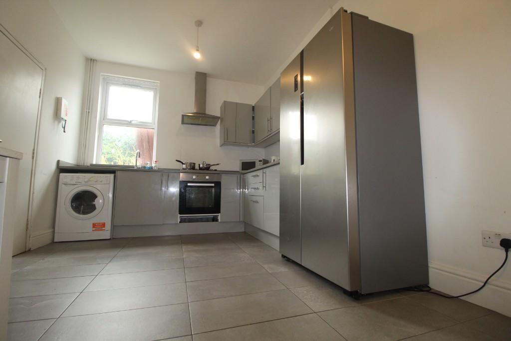 4 bed Mid Terraced House for rent in Mackworth. From Key Properties - Derby