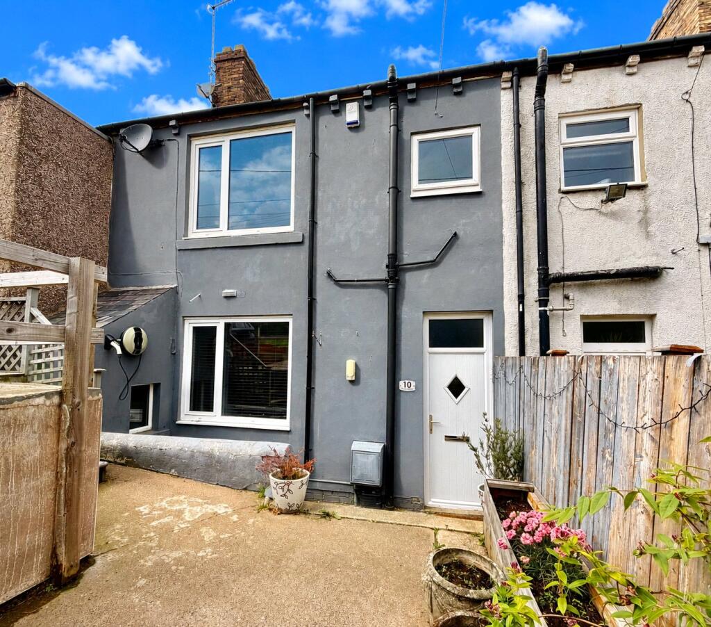 3 bed Mid Terraced House for rent in Prudhoe. From Red Hot Property - Prudhoe