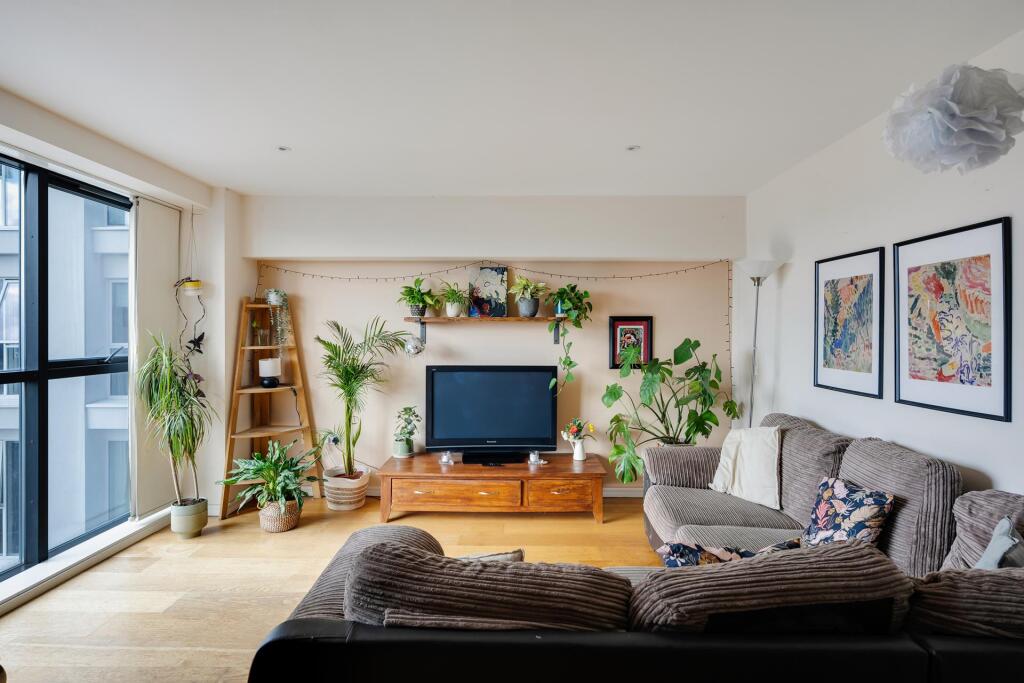 2 bed 1st Floor Flat for rent in Ashton Vale. From Sarah Kenny Residential Lettings - Bristol 2 bed 1st Floor Flat for rent in Ashton Vale. From Sarah Kenny Residential Lettings - Bristol