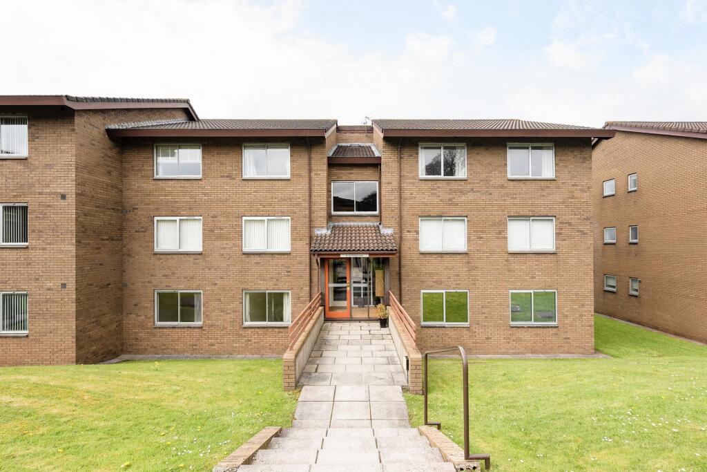 2 bed 1st Floor Flat for rent in Abbots Leigh. From Sarah Kenny Residential Lettings - Bristol