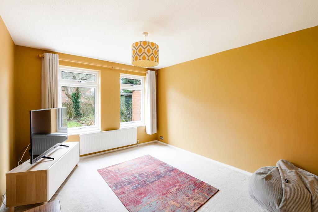 2 bed Mid Terraced House for rent in Filton. From Sarah Kenny Residential Lettings - Bristol