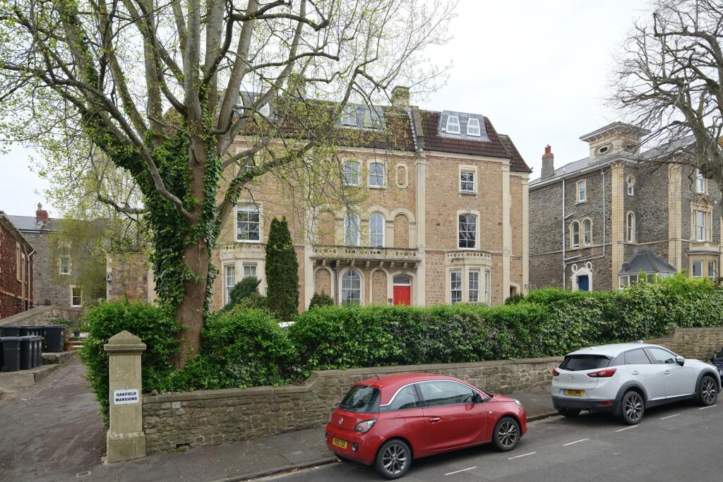 2 bed 1st Floor Flat for rent in Leigh Woods. From Sarah Kenny Residential Lettings - Bristol 2 bed 1st Floor Flat for rent in Leigh Woods. From Sarah Kenny Residential Lettings - Bristol