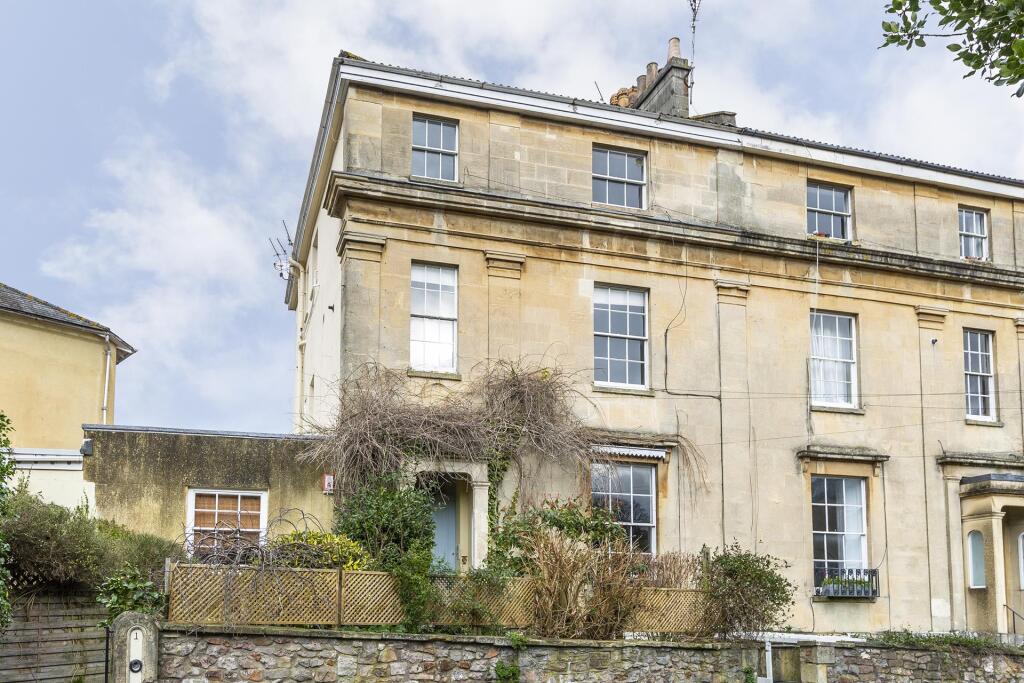 2 bed 1st Floor Flat for rent in Leigh Woods. From Sarah Kenny Residential Lettings - Bristol 2 bed 1st Floor Flat for rent in Leigh Woods. From Sarah Kenny Residential Lettings - Bristol