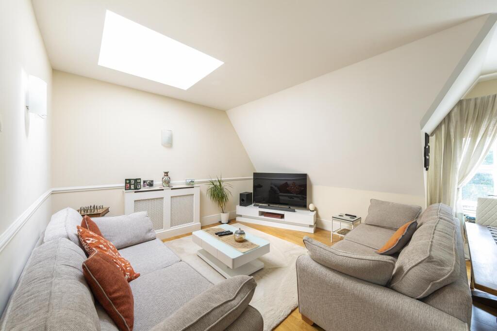 2 bed Apartment for rent in Leigh Woods. From Sarah Kenny Residential Lettings - Bristol