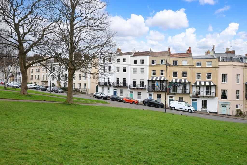 4 bed Mid Terraced House for rent in Leigh Woods. From Sarah Kenny Residential Lettings - Bristol 4 bed Mid Terraced House for rent in Leigh Woods. From Sarah Kenny Residential Lettings - Bristol