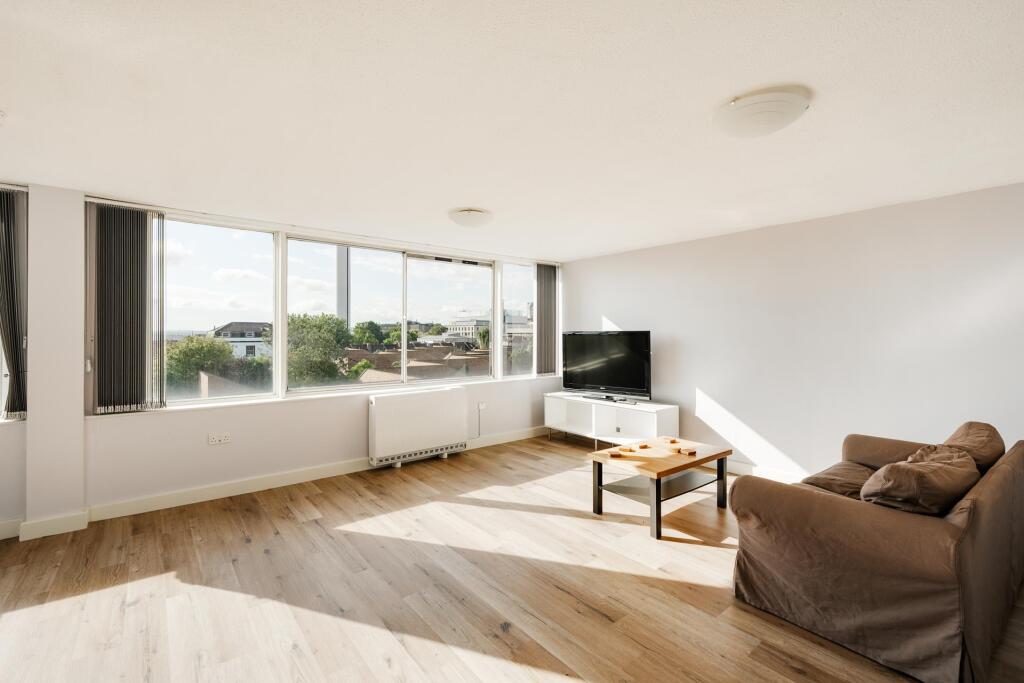 3 bed 1st Floor Flat for rent in Bristol. From Sarah Kenny Residential Lettings - Bristol