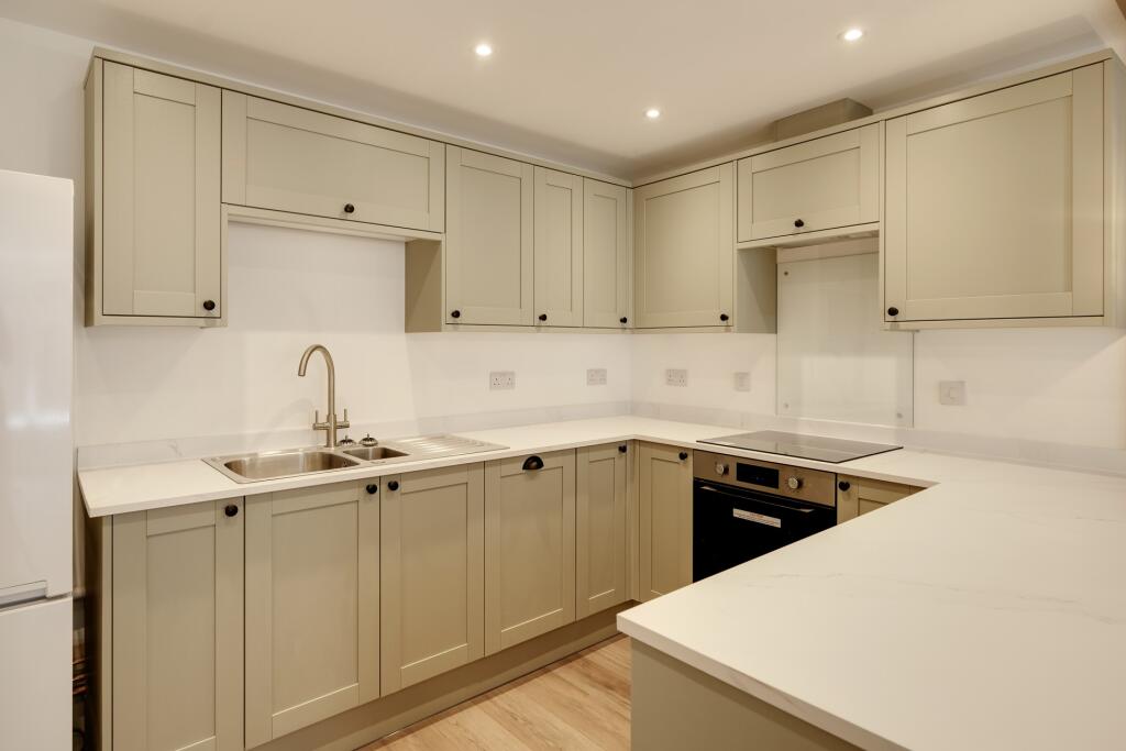3 bed Mid Terraced House for rent in Leigh Woods. From Sarah Kenny Residential Lettings - Bristol 3 bed Mid Terraced House for rent in Leigh Woods. From Sarah Kenny Residential Lettings - Bristol