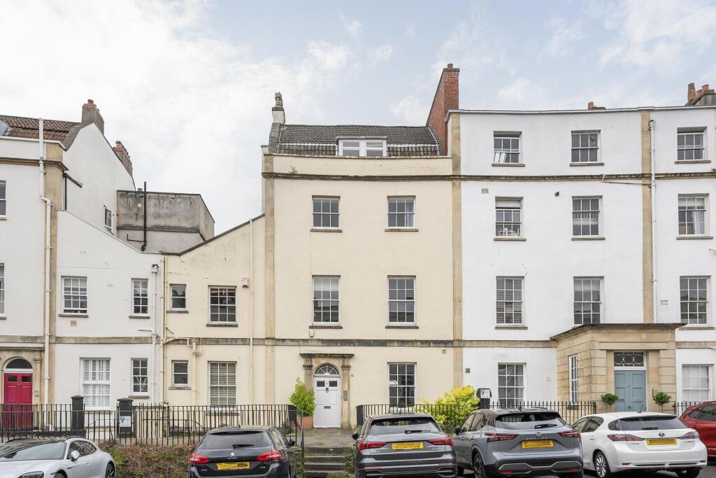 2 bed Apartment for rent in Leigh Woods. From Sarah Kenny Residential Lettings - Bristol