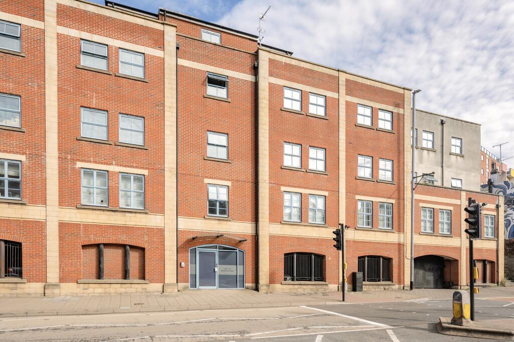 1 bed 1st Floor Flat for rent in Leigh Woods. From Sarah Kenny Residential Lettings - Bristol 1 bed 1st Floor Flat for rent in Leigh Woods. From Sarah Kenny Residential Lettings - Bristol