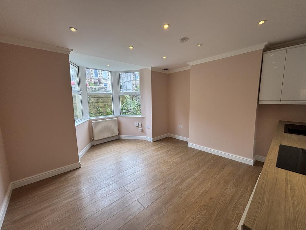 2 bed 1st Floor Flat for rent in Bristol. From Sarah Kenny Residential Lettings - Bristol