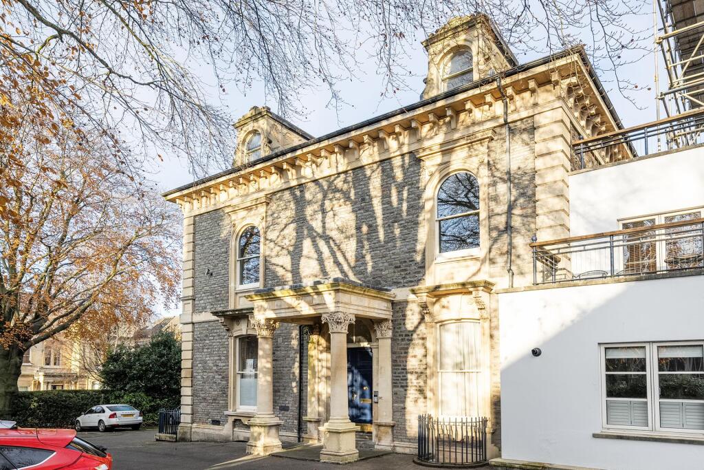 2 bed 1st Floor Flat for rent in Leigh Woods. From Sarah Kenny Residential Lettings - Bristol 2 bed 1st Floor Flat for rent in Leigh Woods. From Sarah Kenny Residential Lettings - Bristol