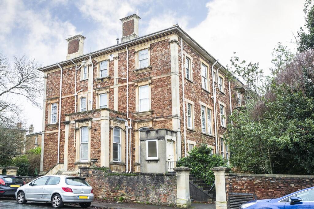 1 bed 1st Floor Flat for rent in Leigh Woods. From Sarah Kenny Residential Lettings - Bristol