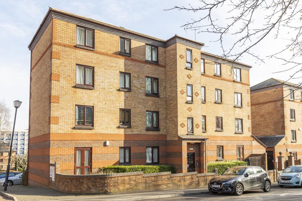 2 bed 1st Floor Flat for rent in Bristol. From Sarah Kenny Residential Lettings - Bristol