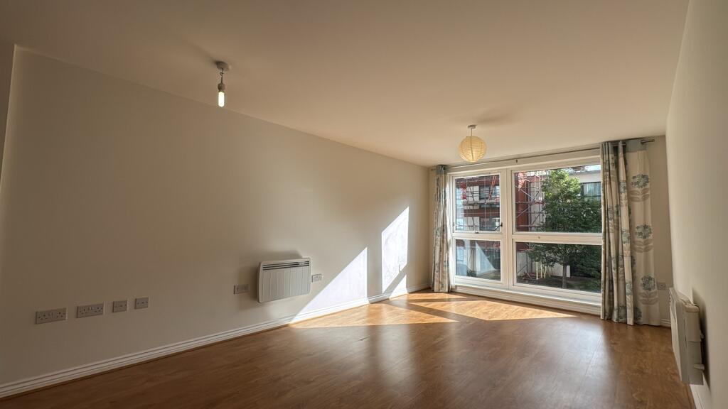1 bed 1st Floor Flat for rent in Bower Ashton. From Sarah Kenny Residential Lettings - Bristol 1 bed 1st Floor Flat for rent in Bower Ashton. From Sarah Kenny Residential Lettings - Bristol