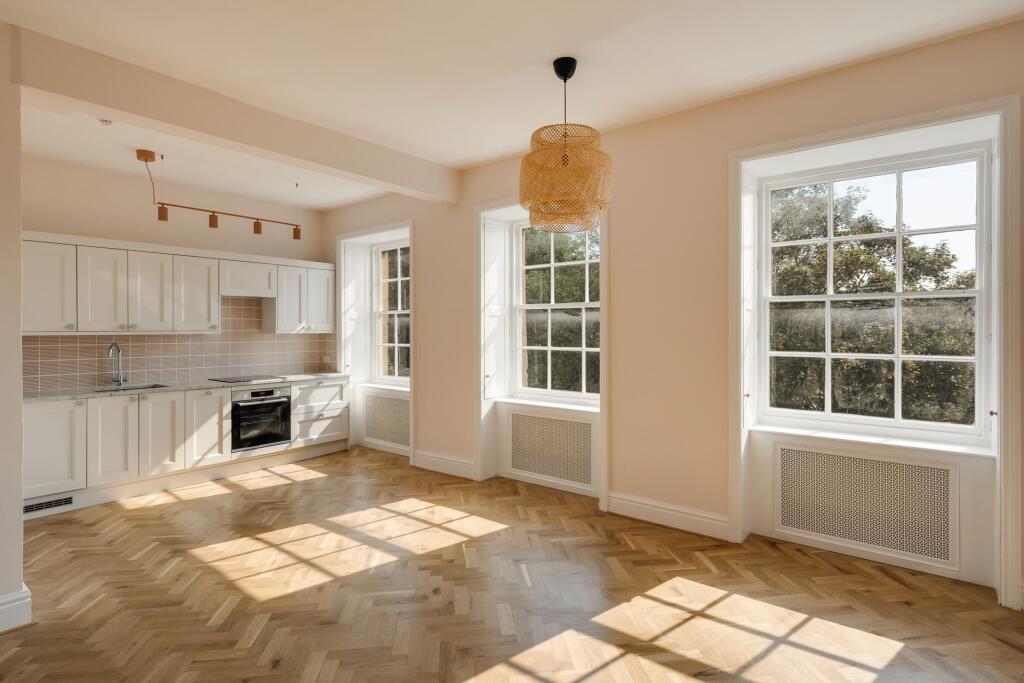 1 bed 1st Floor Flat for rent in Leigh Woods. From Sarah Kenny Residential Lettings - Bristol