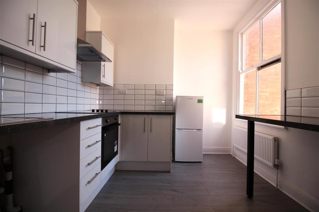 1 bed 1st Floor Flat for rent in Leicester. From Set To Let - Leicester