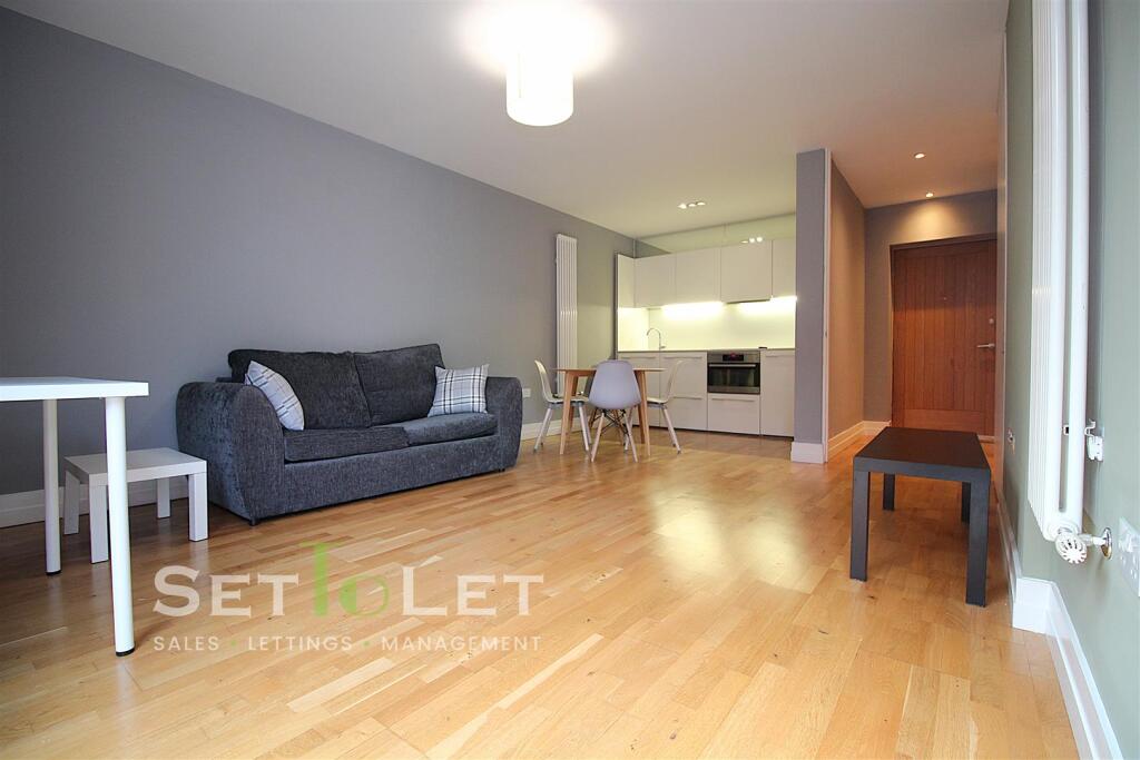 1 bed Apartment for rent in Leicester. From Set To Let - Leicester