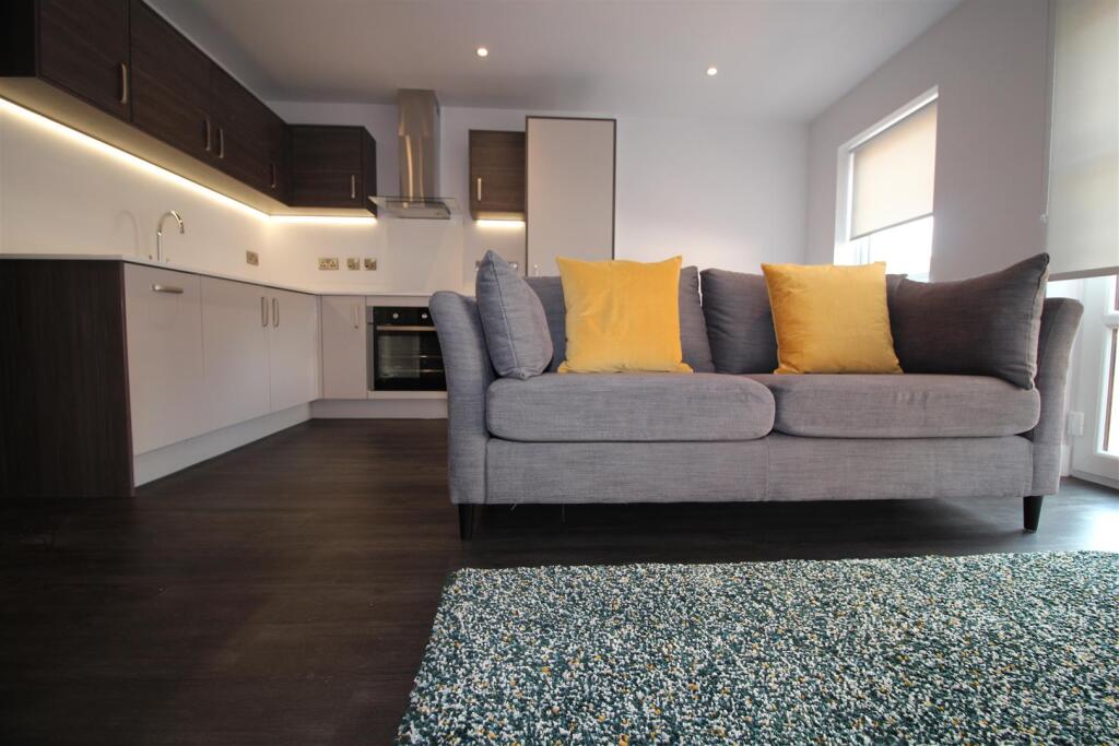 1 bed Apartment for rent in Leicester. From Set To Let - Leicester