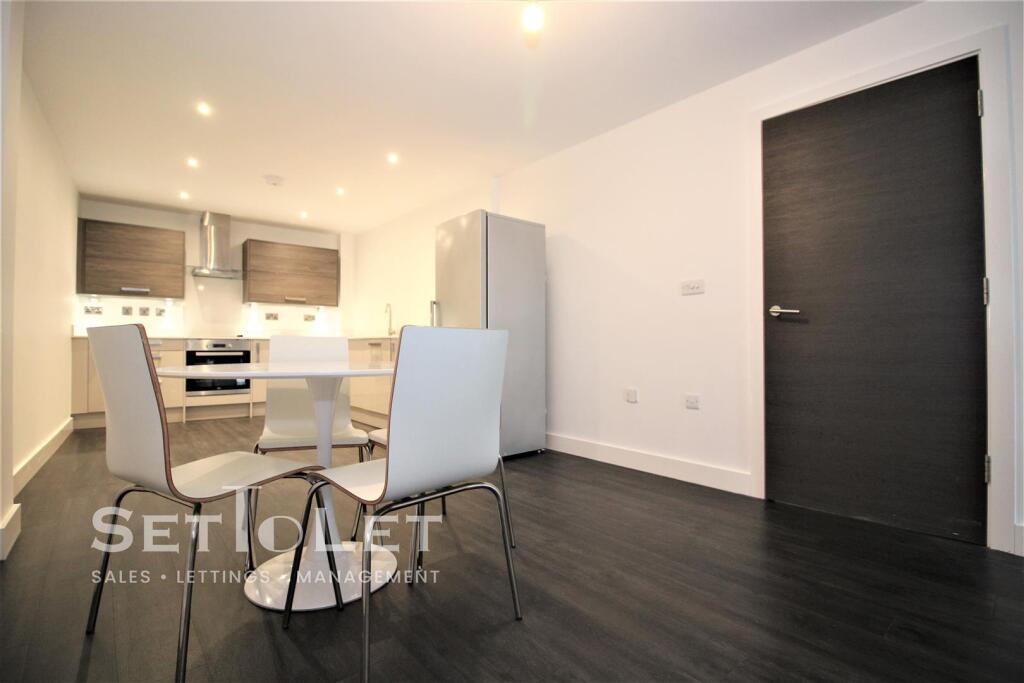 2 bed Apartment for rent in Leicester. From Set To Let - Leicester