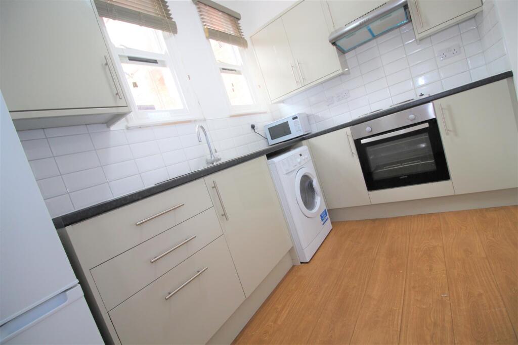 2 bed Apartment for rent in Stoughton. From Set To Let - Leicester