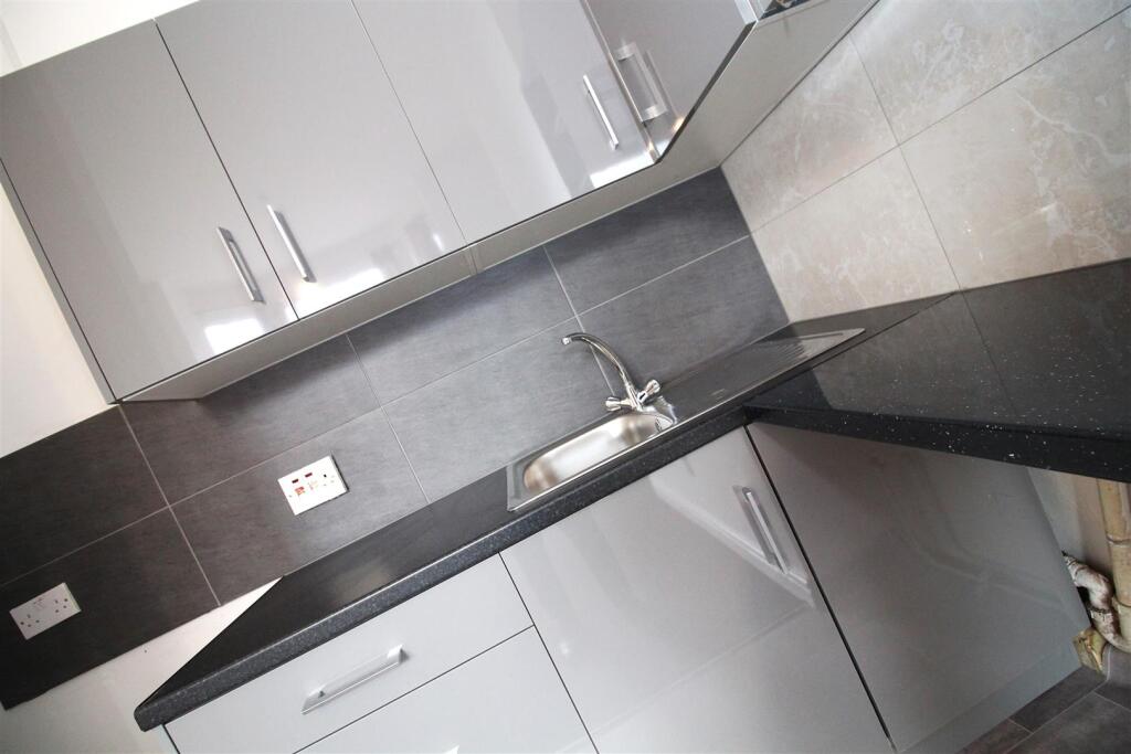 1 bed 1st Floor Flat for rent in Leicester. From Set To Let - Leicester