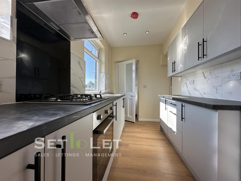 3 bed Detached for rent in Leicester. From Set To Let - Leicester